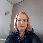  Shelly Mo ở , Anh Quốc - trung thành, trung thực, liêm 