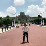  Nhân Nguy ở ,  - Vui, hòa đồng và chân thành. C