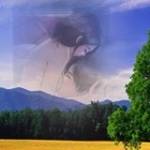 Nguyen Tie ở Buôn Đôn, Đắk Lắk - Vui ve hoa dong