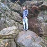 Còn Một Mì ở ,  - 