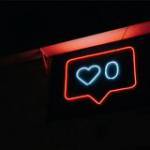 Bất Cần ở ,  - 