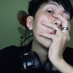 Nguyễn quốc hào - tim ban trai da ly hon qua so dien thoai