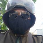 Trân Long ở Ngô Quyền, Hải Phòng - Tính tình trầm lặng. Trong nón