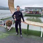 Lý Tiểu Long - tim ban trai da ly hon qua so dien thoai