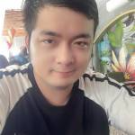 Trần Hoàng ở Bến Cát, Bình Dương - Vui vẻ, tích cực