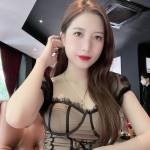 Phạm Ngọc  ở Hạ Long, Quảng Ninh - Phụ nữ hiện đại