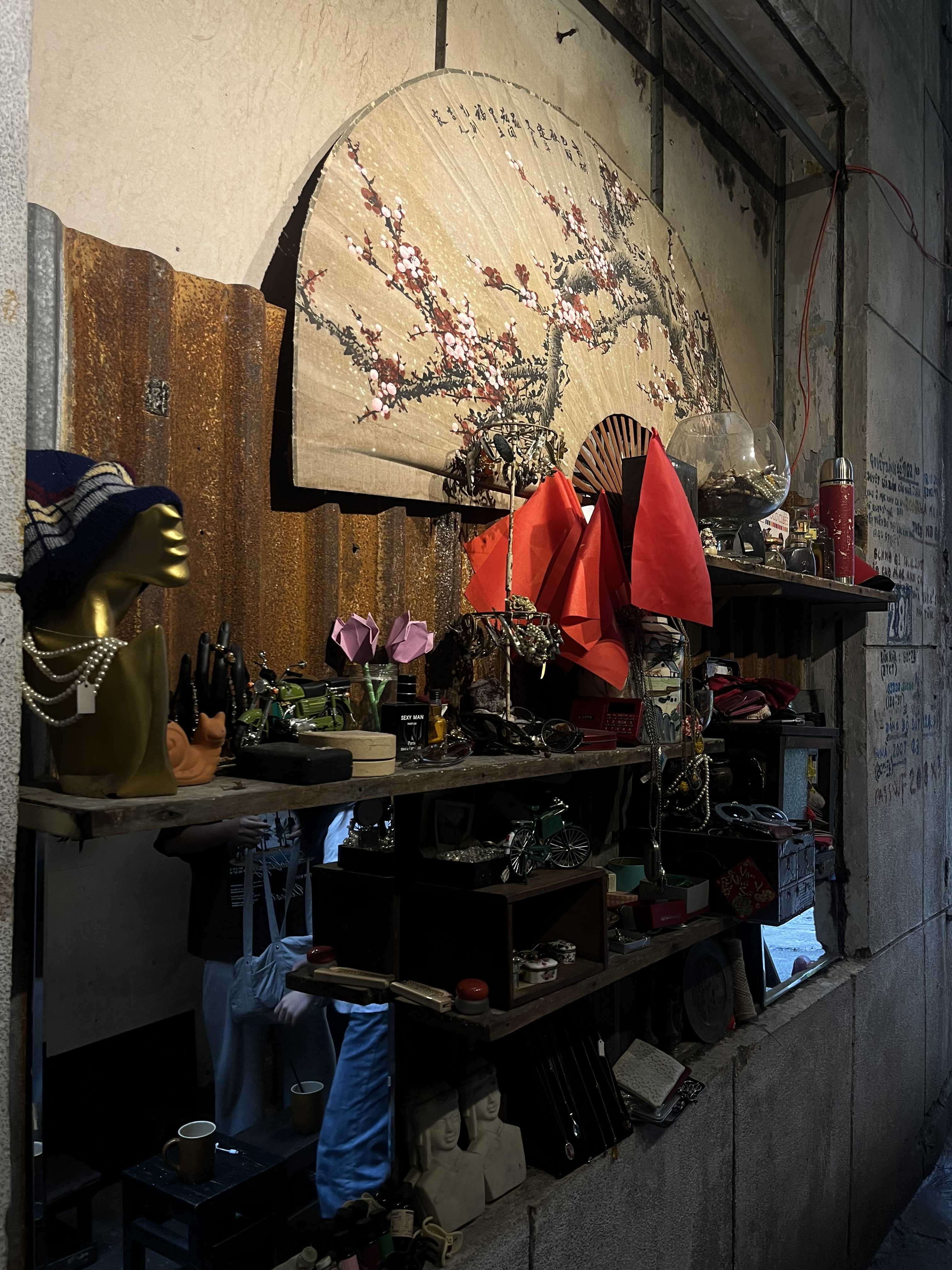 Thanhhoa0910 (Nam)  -  tại  