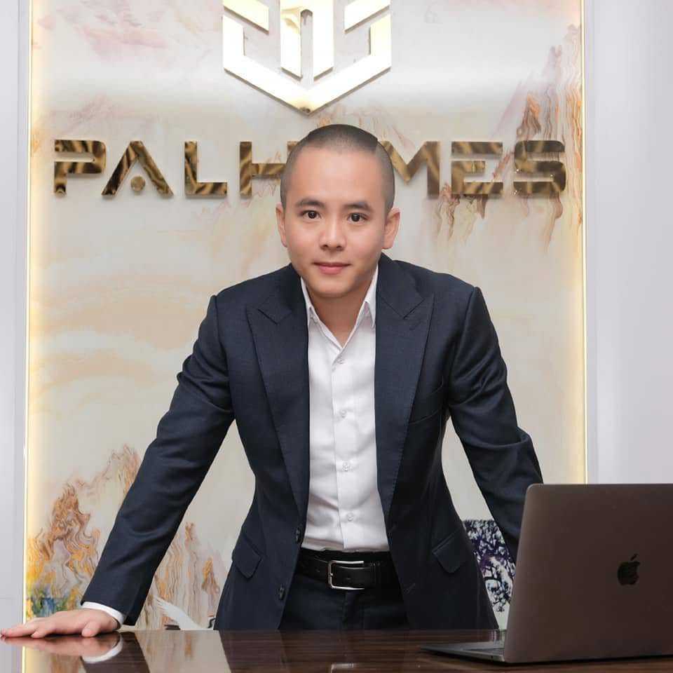 Vovi12346v (Nam)  -  tại  